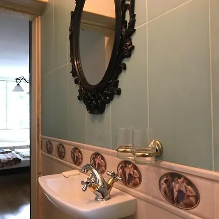 Del Mar بيت شباب