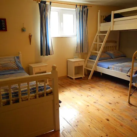 Del Mar بيت شباب